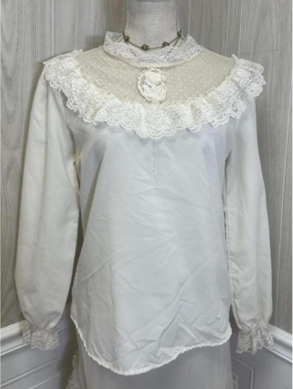 Vintage 1950's Victorian Revival Cameo Button Down Ruffle Blouse